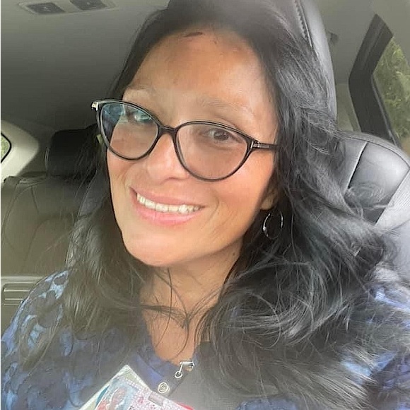 Meet your Posher, Hopelynn - Picture 1 of 1